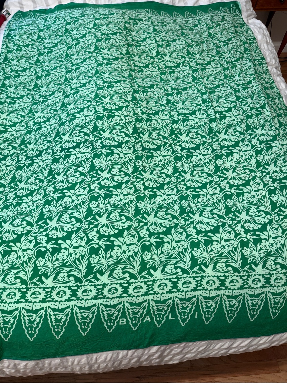 Sarong/ Tablecloth Green Floral Traditional Indonesian Batik Print